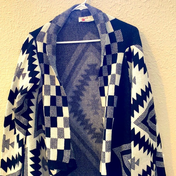 Knit Cardigan Geometric design - Picture 1 of 7